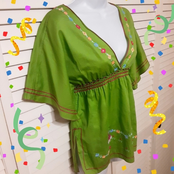 Embroidery Chelsa & Violet Plunge Neckline - Picture 3 of 9